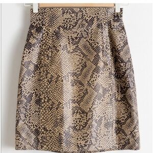 & Other Stories tan Snakeskin leather Mini Skirt size 6 Rare